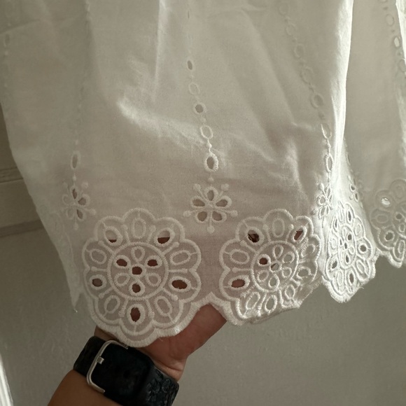 NWT Maurice’s eyelet top - Picture 4 of 5